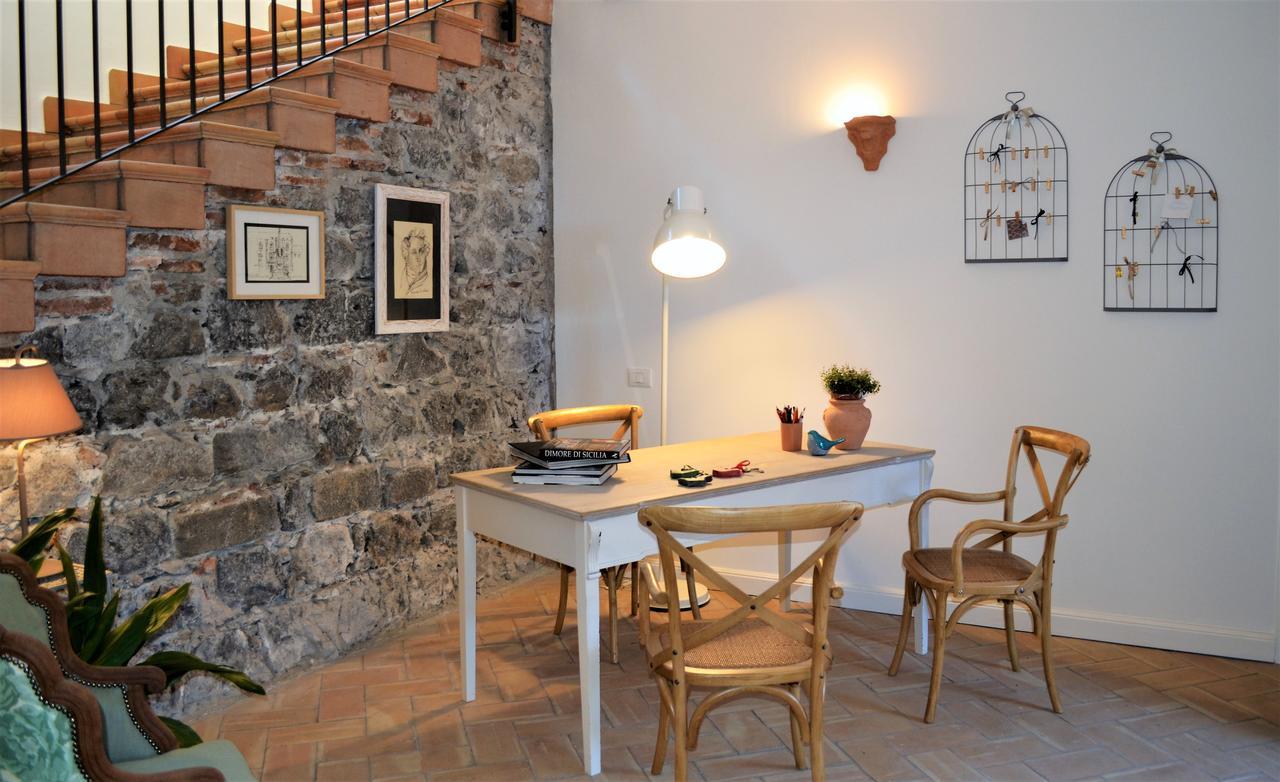 Frasteva Aci Castello Exterior foto